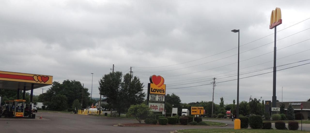 Super 8 By Wyndham Mifflinville Near Bloomsburg Zewnętrze zdjęcie